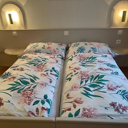 Hotel Les Berges Chippis Kültér fotó