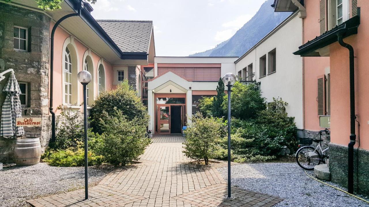 Hotel Les Berges Chippis Kültér fotó