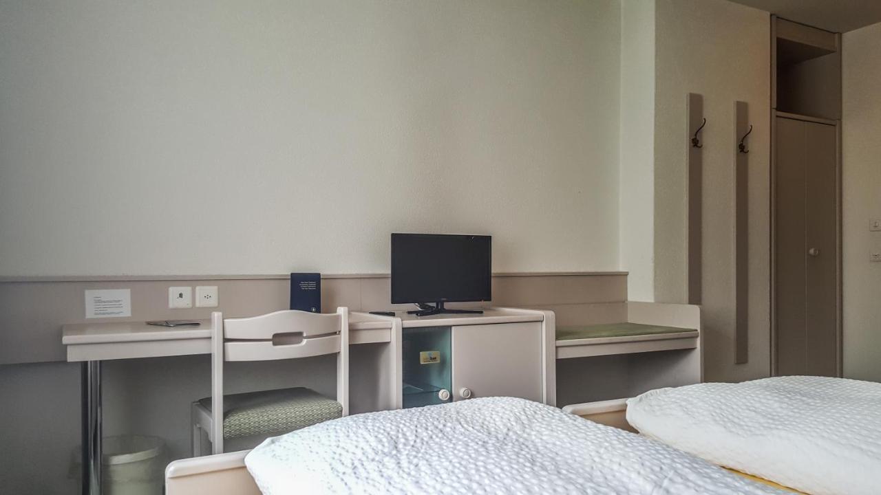 Hotel Les Berges Chippis Kültér fotó